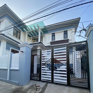 Mẫu cổng sắt hộp 4 cánh nhà biệt thự đẹp